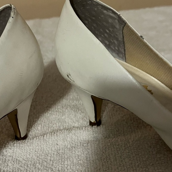 Foot Works White Leather Heels Shoes Sz 5 1/2 - Picture 9 of 11
